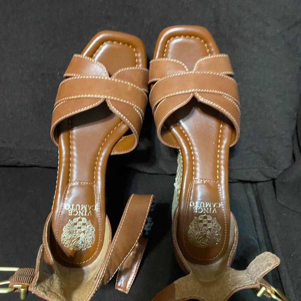Sandals - Picture 2 of 7
